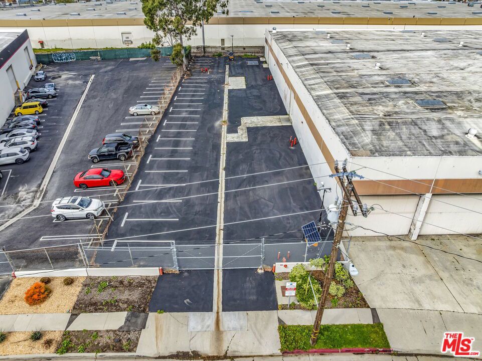 18737 S Reyes Avenue