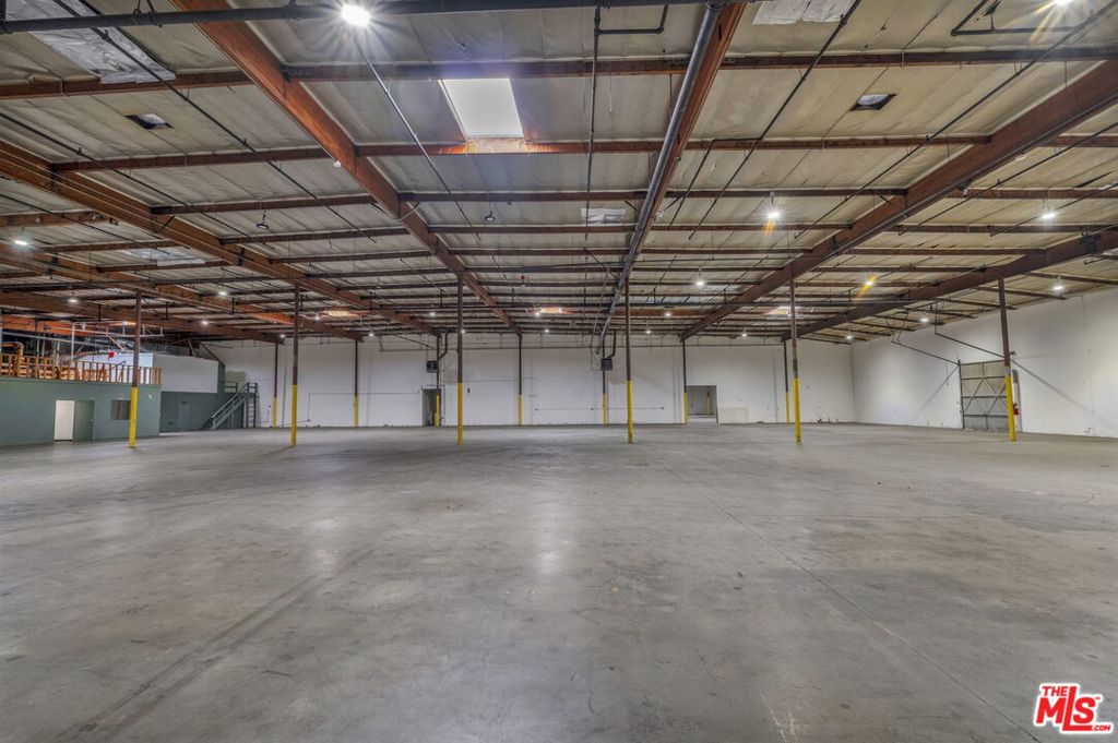 18737 S Reyes Avenue