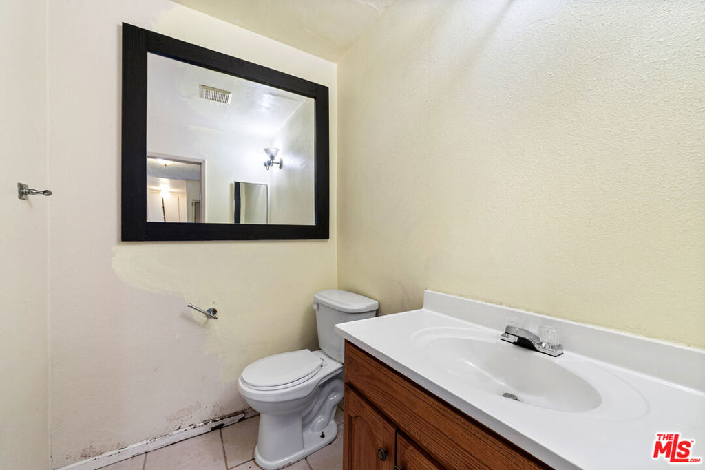 7320 Lennox Avenue L3