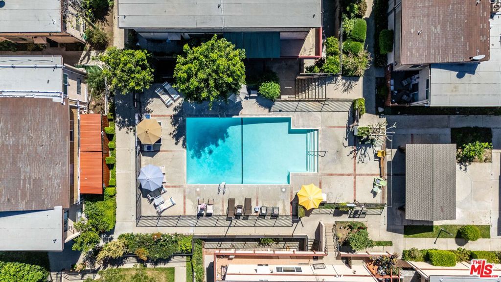 7320 Lennox Avenue L3