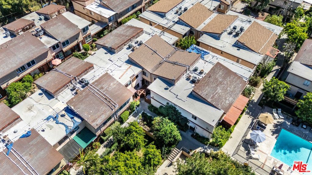 7320 Lennox Avenue L3