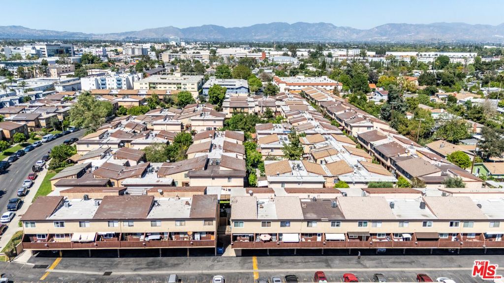 7320 Lennox Avenue L3