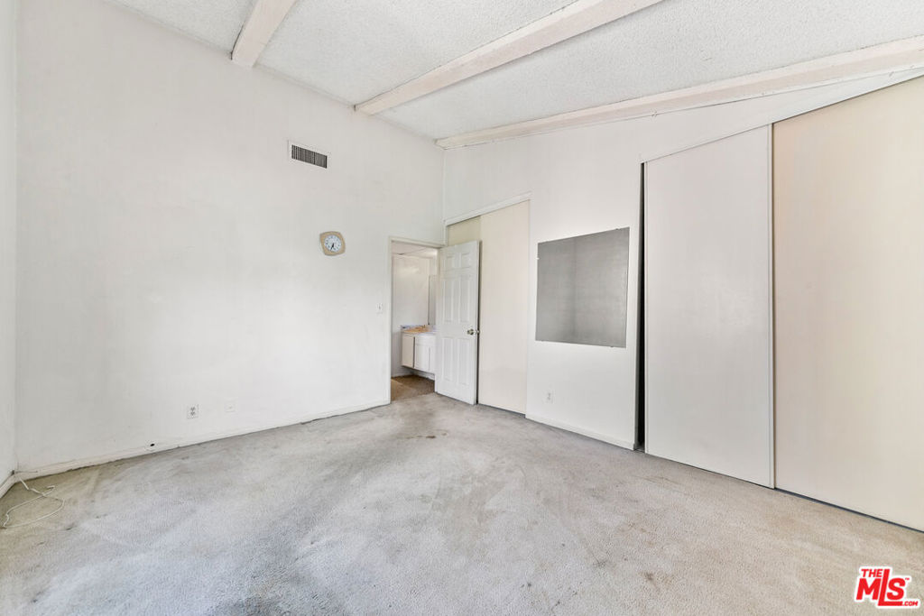 7320 Lennox Avenue L3