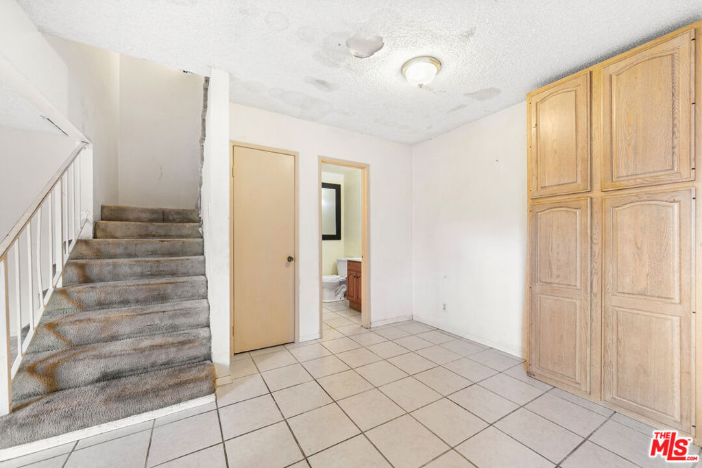 7320 Lennox Avenue L3