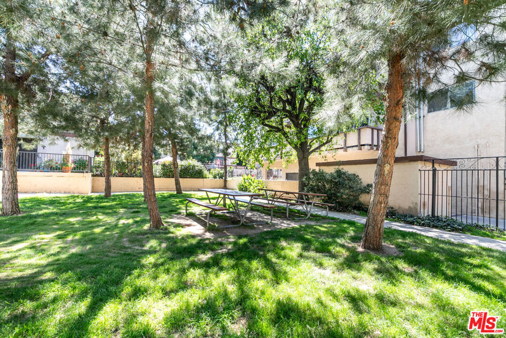 7320 Lennox Avenue L3