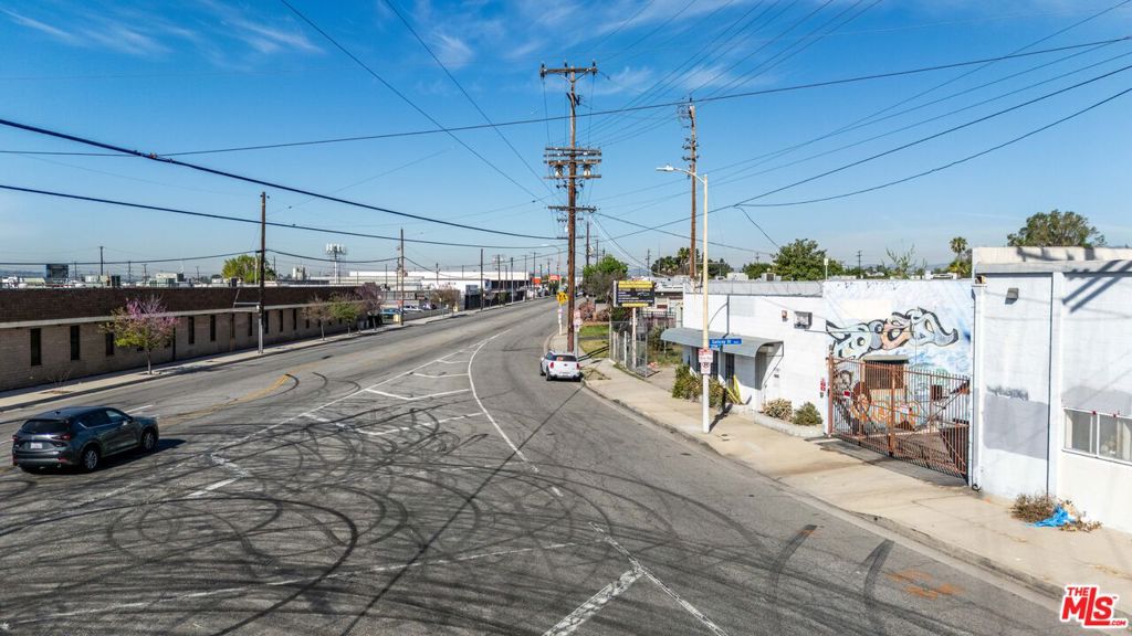 12767 Saticoy Street