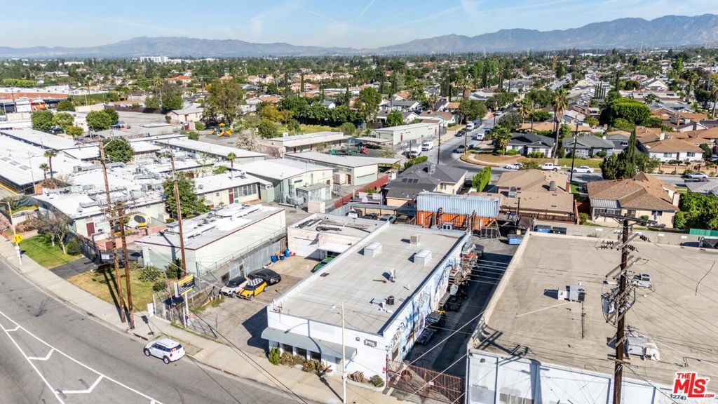 12767 Saticoy Street