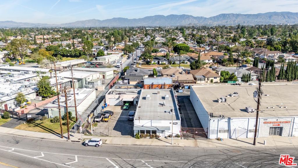 12767 Saticoy Street