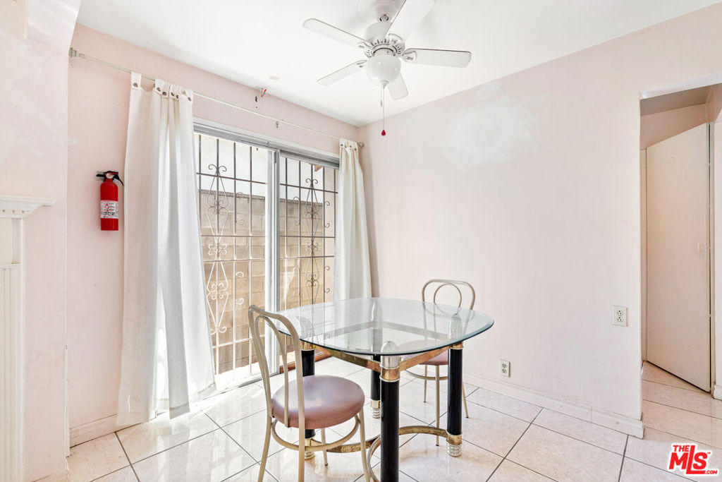 711 N Priscilla Lane