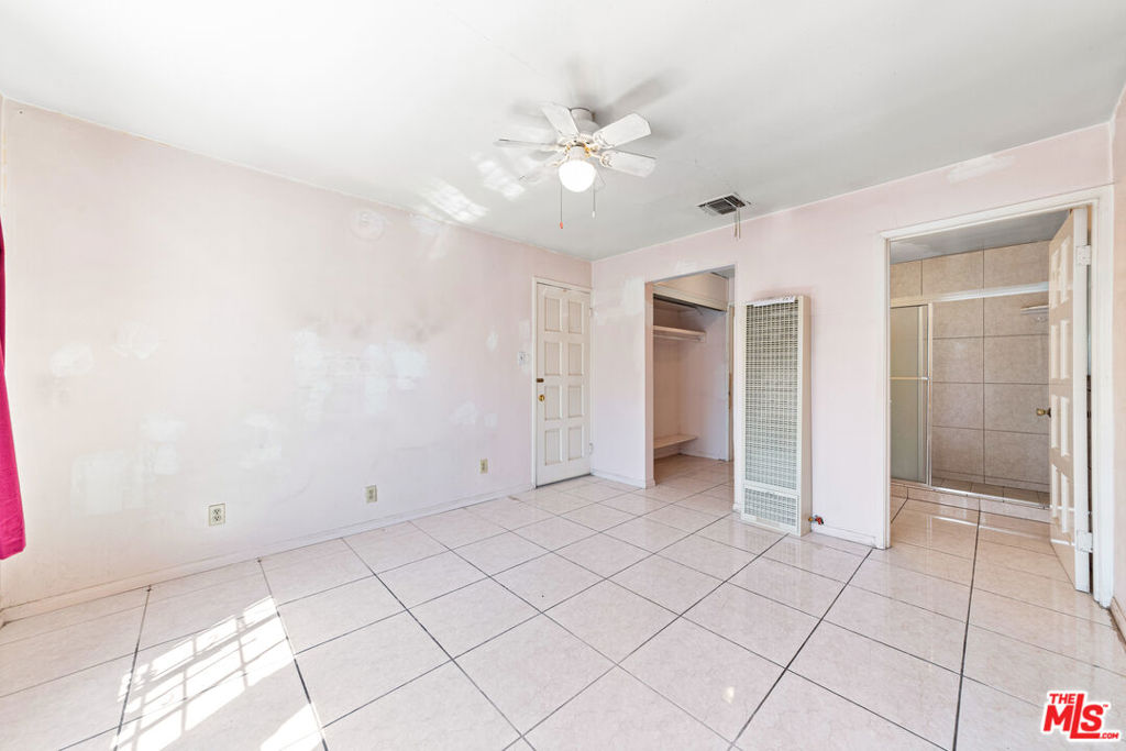 711 N Priscilla Lane