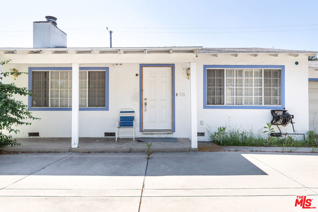 711 N Priscilla Lane