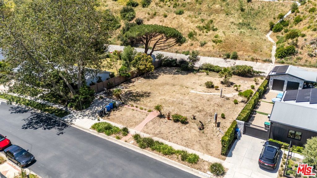 6035 Paseo Canyon Drive