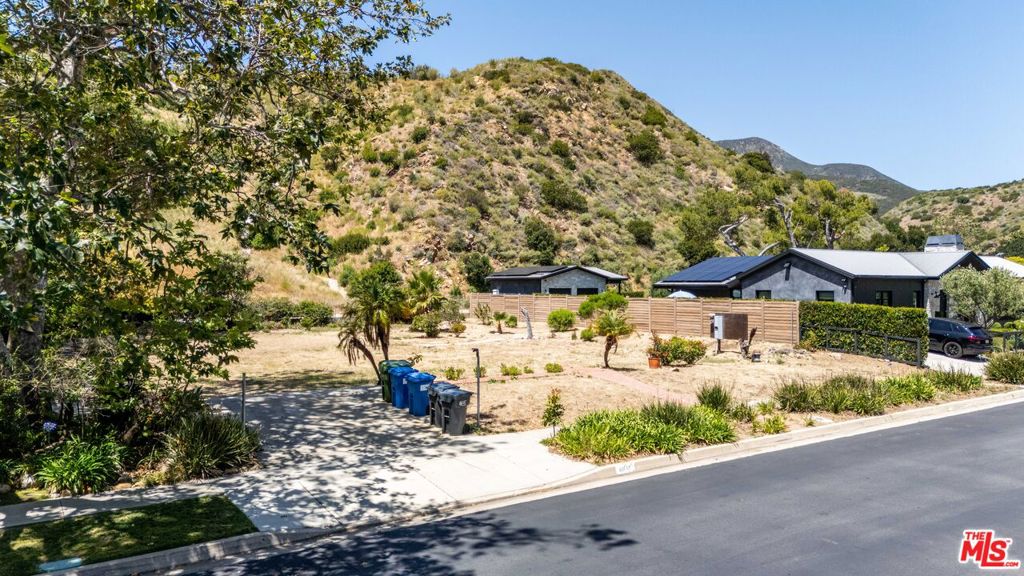 6035 Paseo Canyon Drive