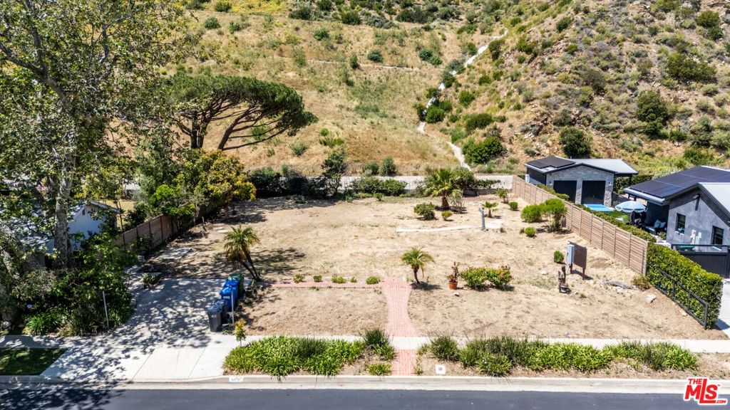 6035 Paseo Canyon Drive