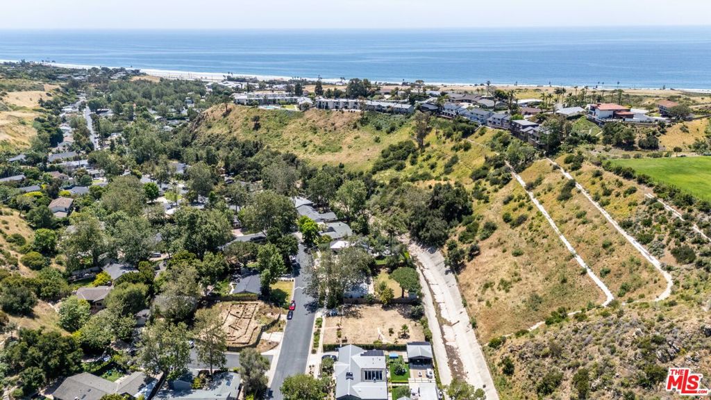 6035 Paseo Canyon Drive