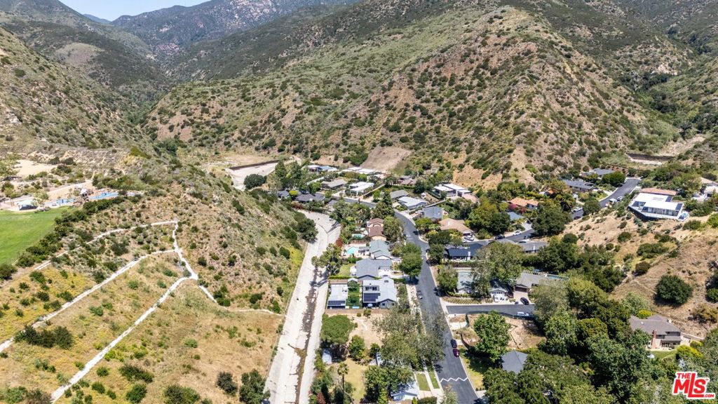 6035 Paseo Canyon Drive