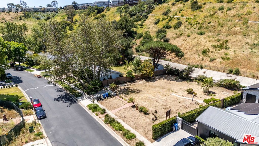 6035 Paseo Canyon Drive