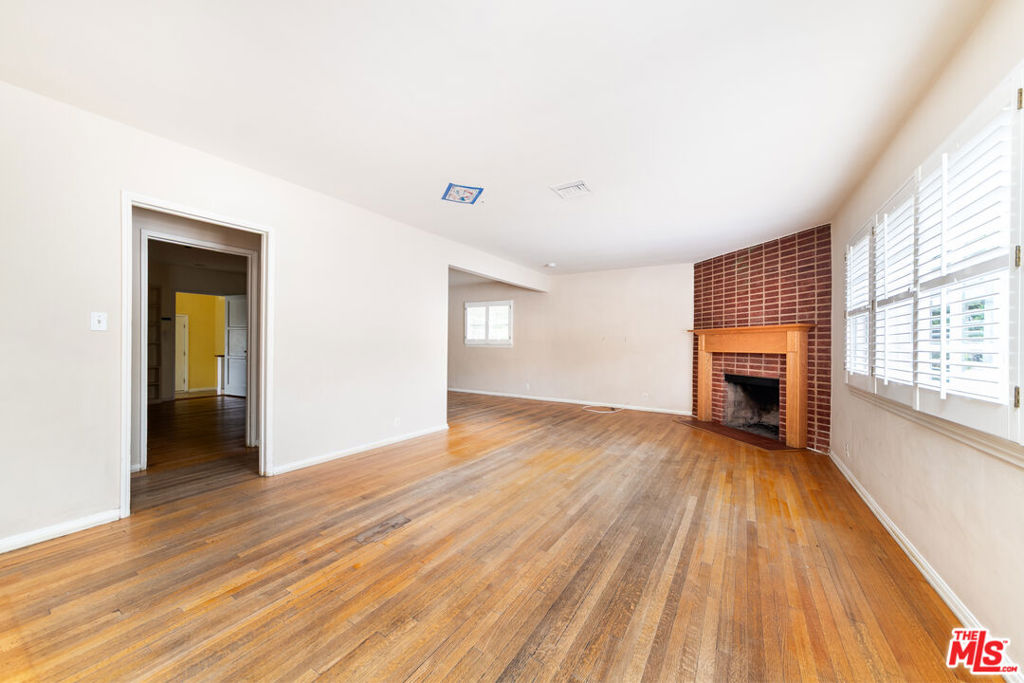 2208 New York Drive