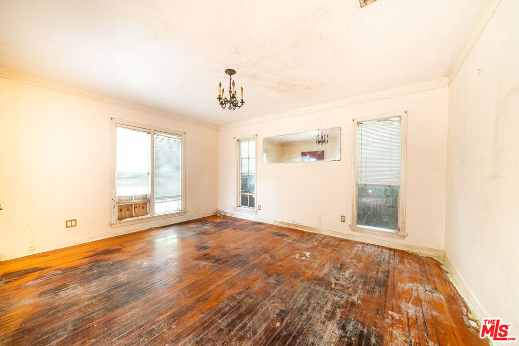 2125 Selby Avenue