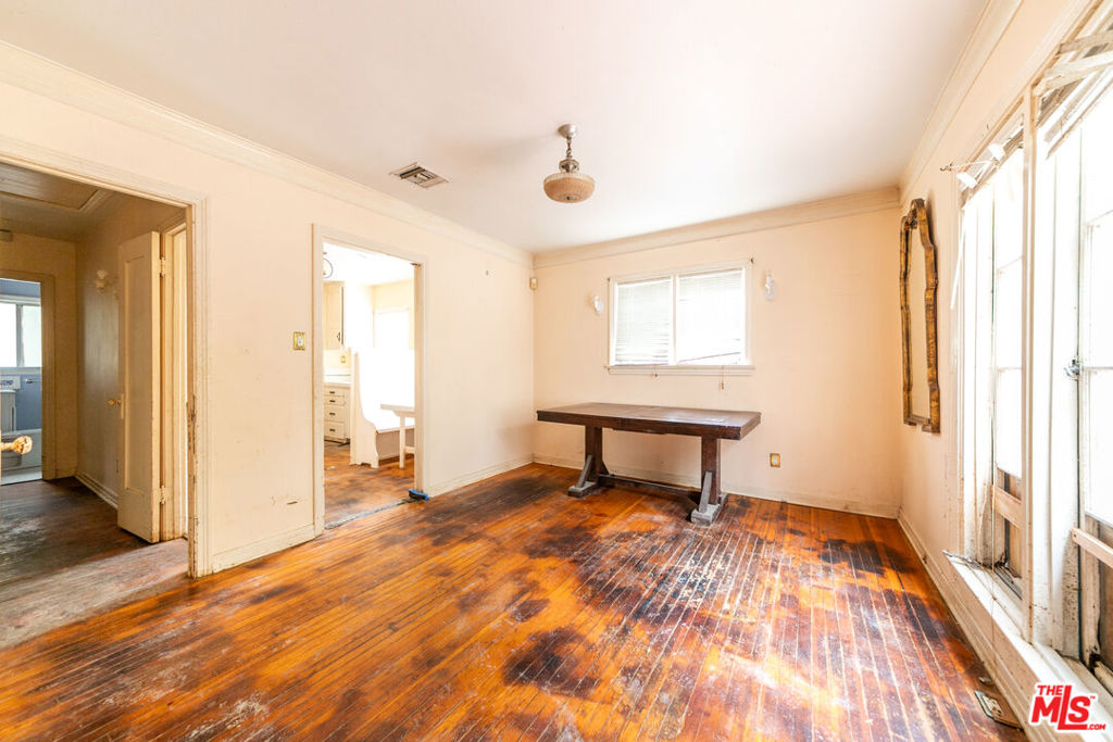 2125 Selby Avenue