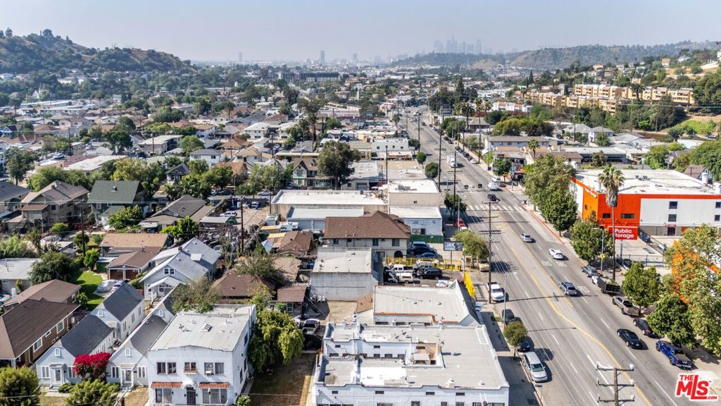 4122 N Figueroa Street