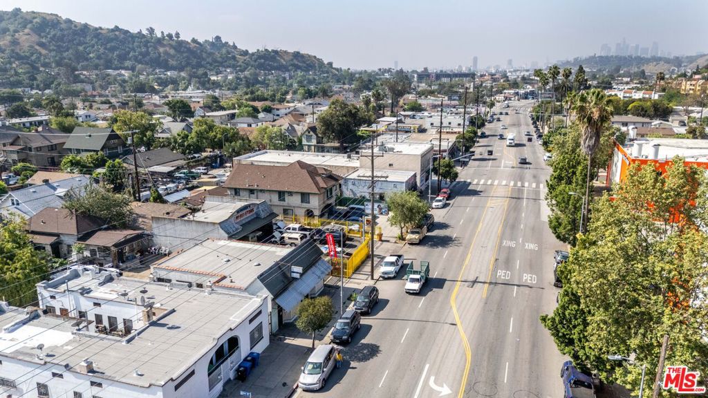 4122 N Figueroa Street