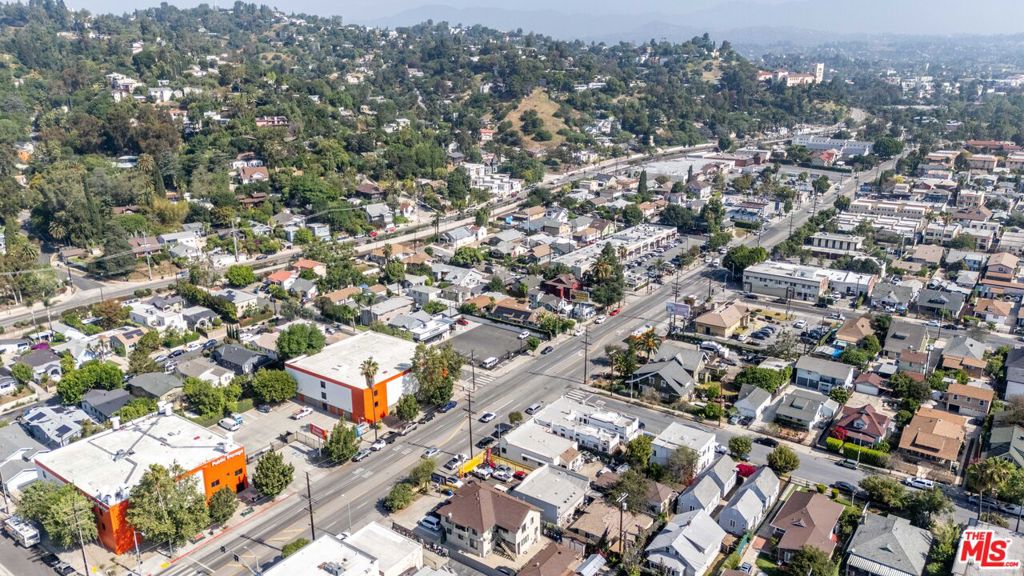 4122 N Figueroa Street