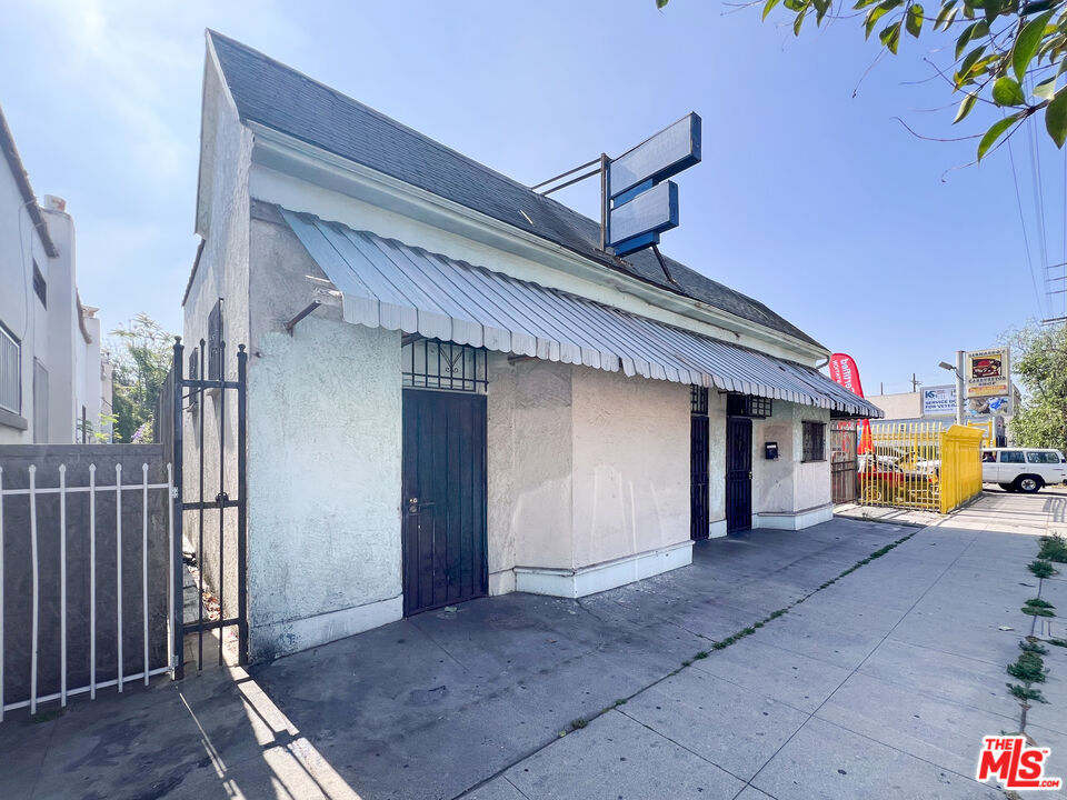 4122 N Figueroa Street