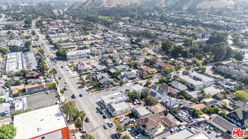 4122 N Figueroa Street