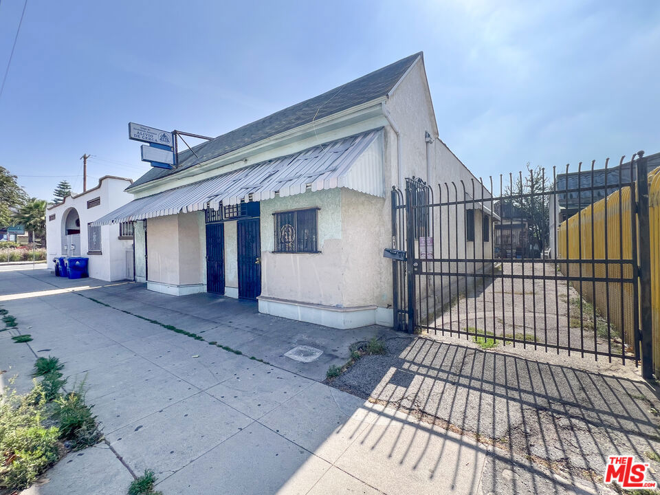 4122 N Figueroa Street