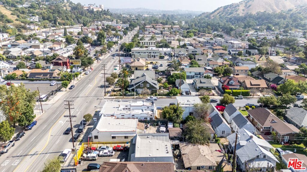 4122 N Figueroa Street