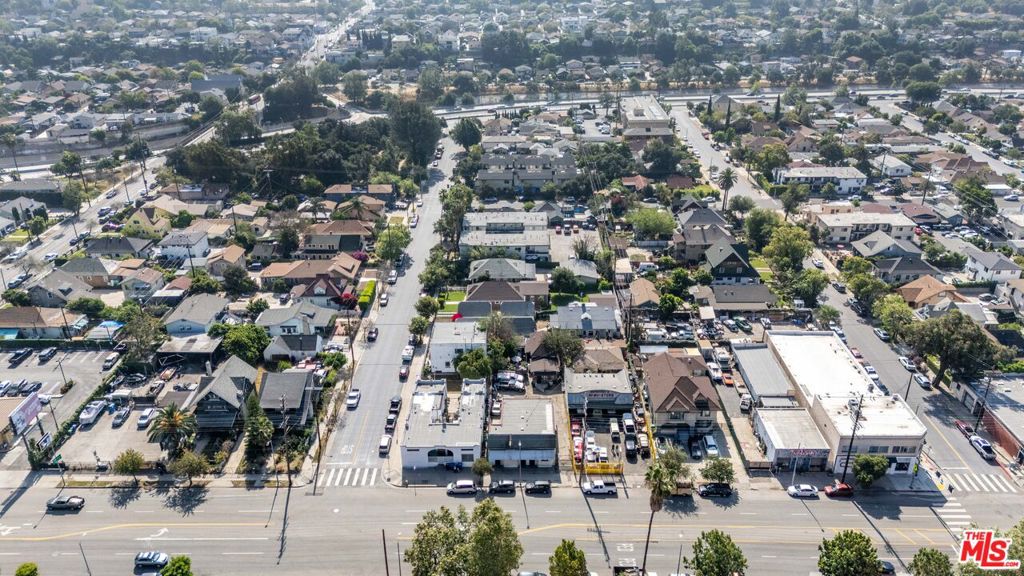 4122 N Figueroa Street