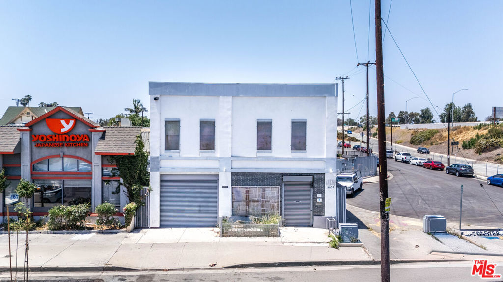 2207 S Vermont Avenue Los Angeles CA