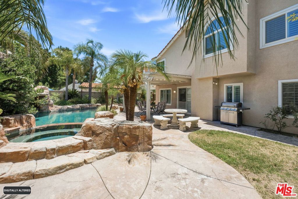 14282 Rideout Court