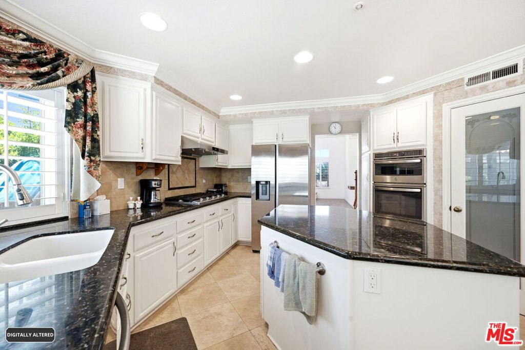 14282 Rideout Court
