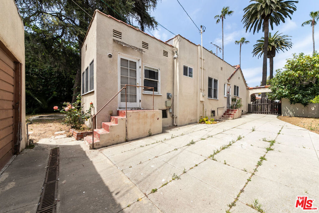 422 18th Street