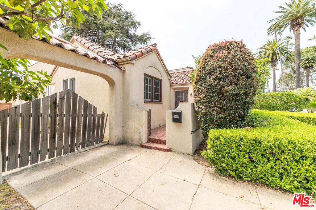 422 18th Street