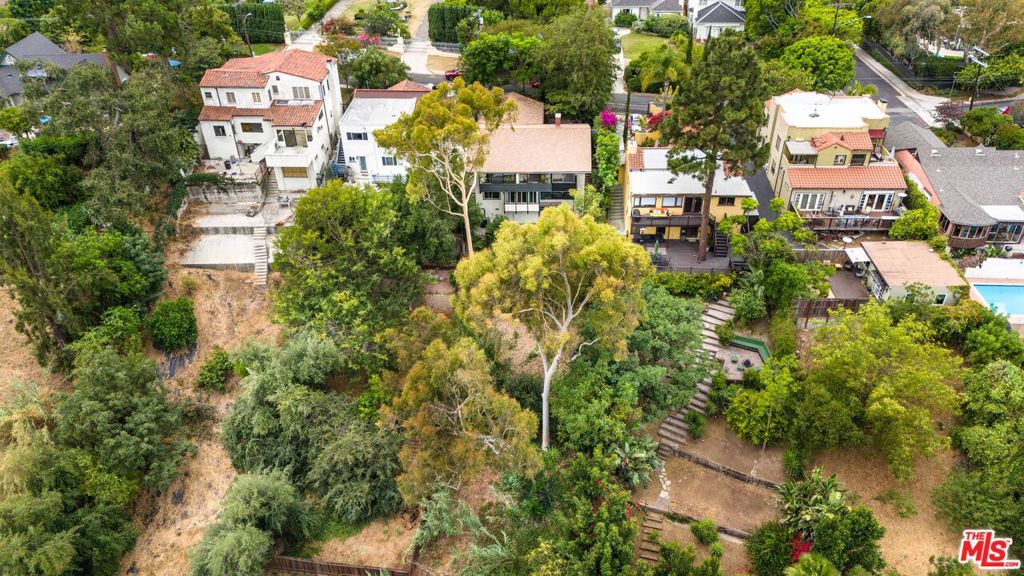 3147 Waverly Drive
