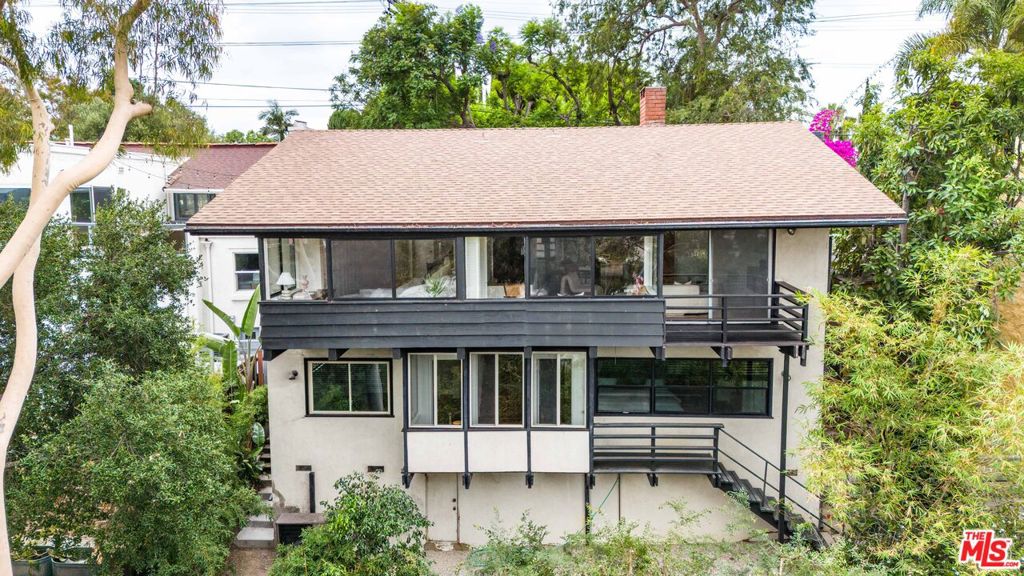 3147 Waverly Drive
