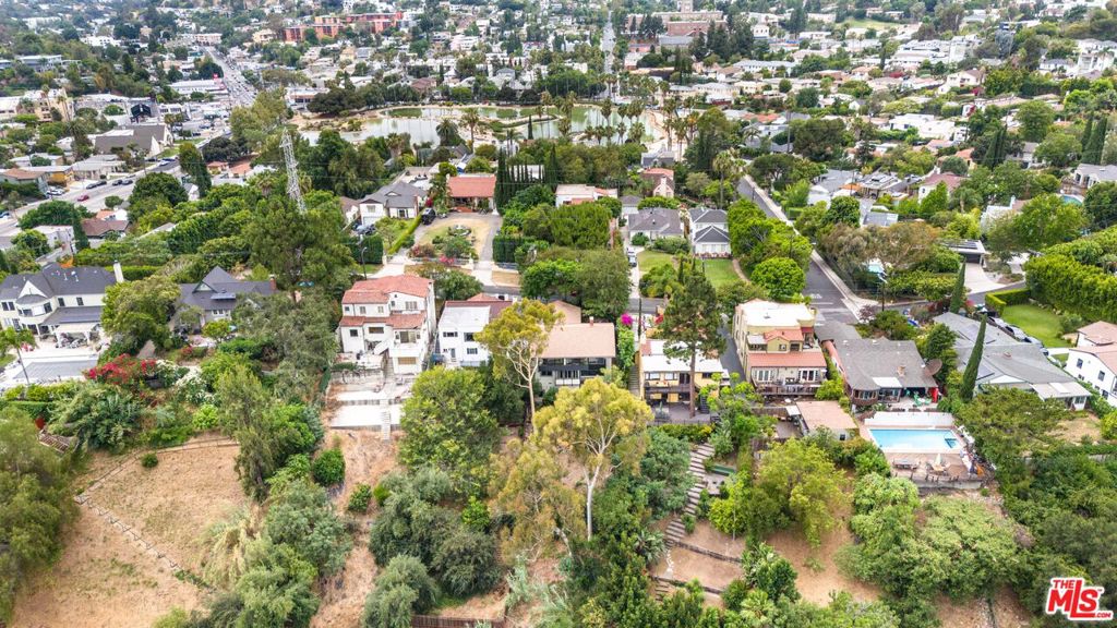 3147 Waverly Drive