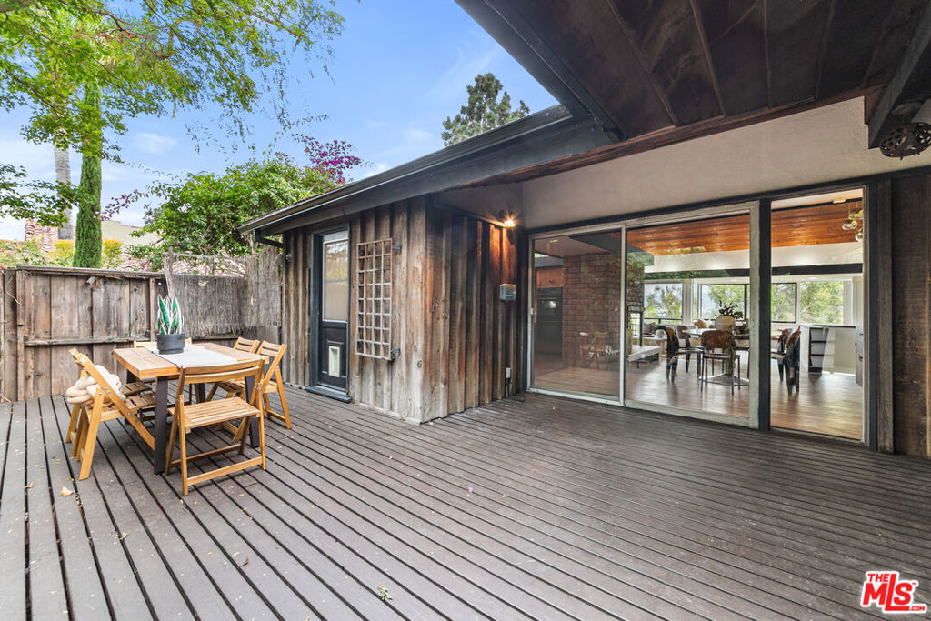 3147 Waverly Drive