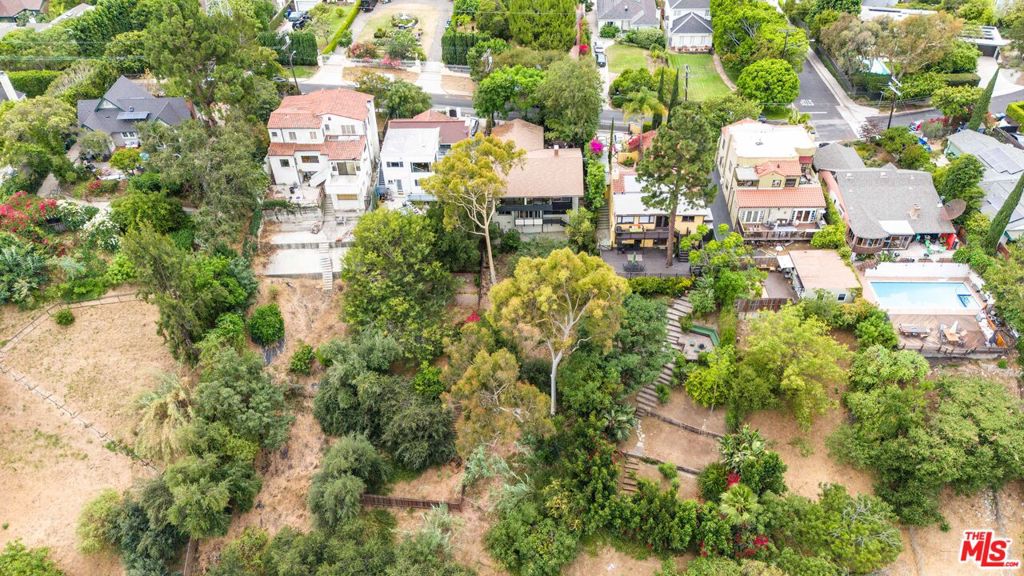 3147 Waverly Drive