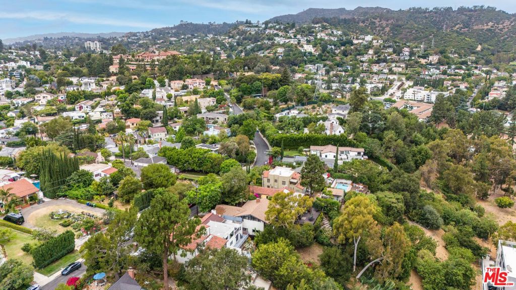 3147 Waverly Drive