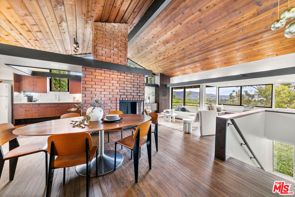 3147 Waverly Drive