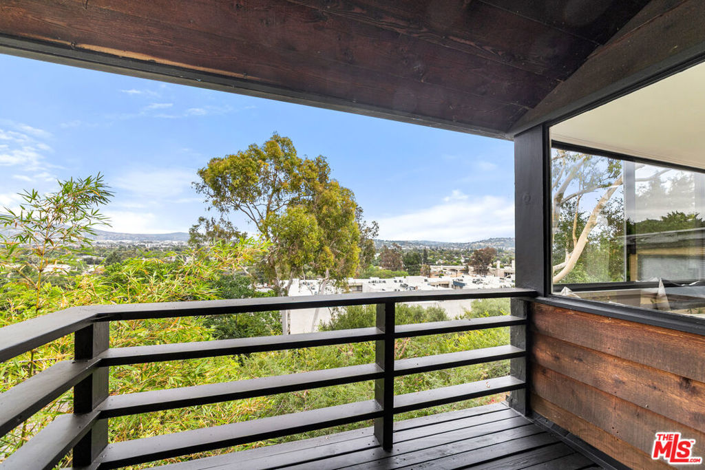 3147 Waverly Drive