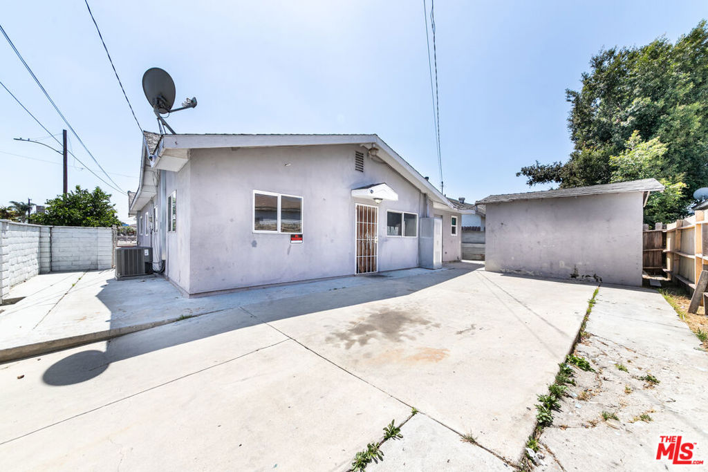 20603 Budlong Avenue