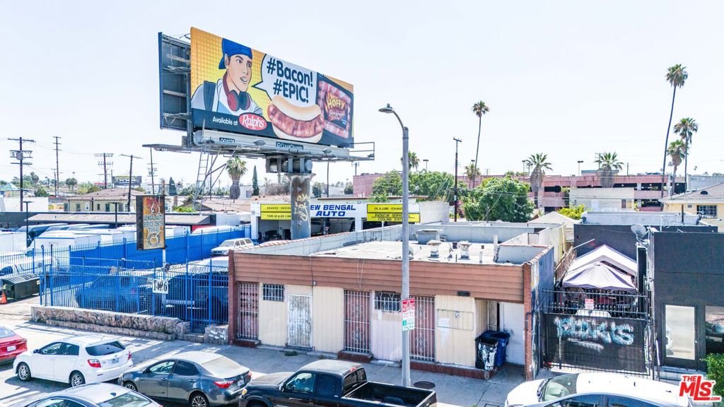 1430 S La Brea Avenue