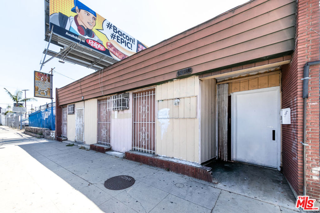 1430 S La Brea Avenue