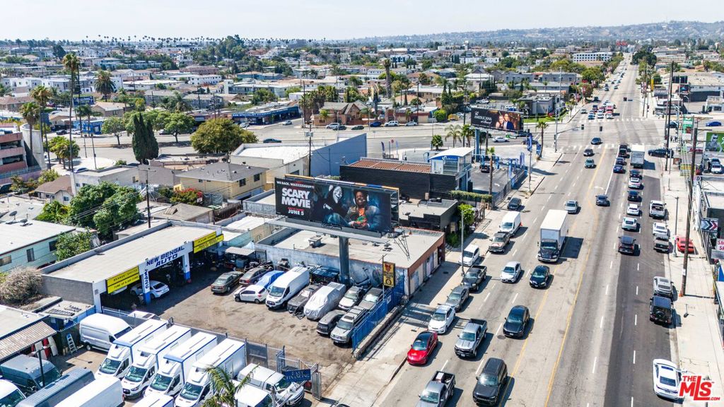 1430 S La Brea Avenue