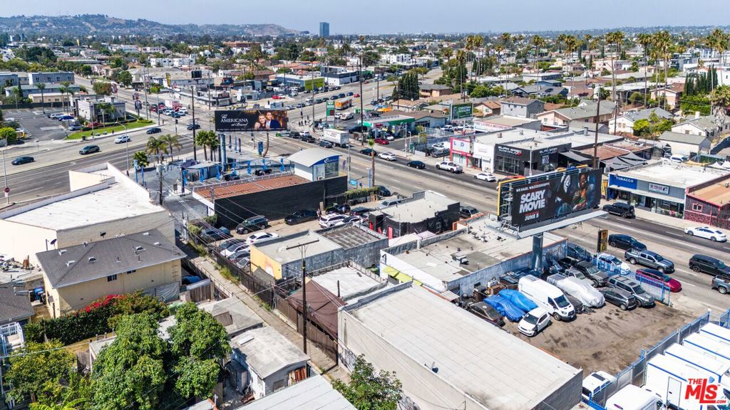 1430 S La Brea Avenue
